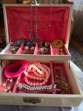 Vintage Lady Buxton Jewelry 2 Tier box filled VTG brooches earring’s necklaces